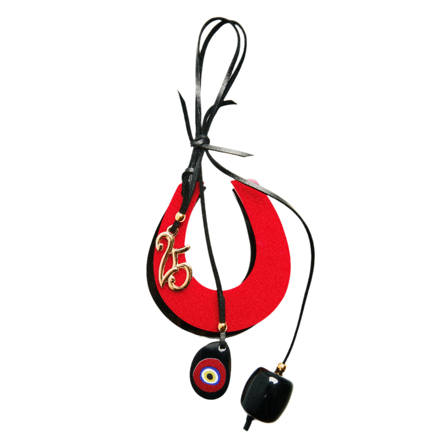 The Everlucky Horseshoe Black & Red - 2025 Charm